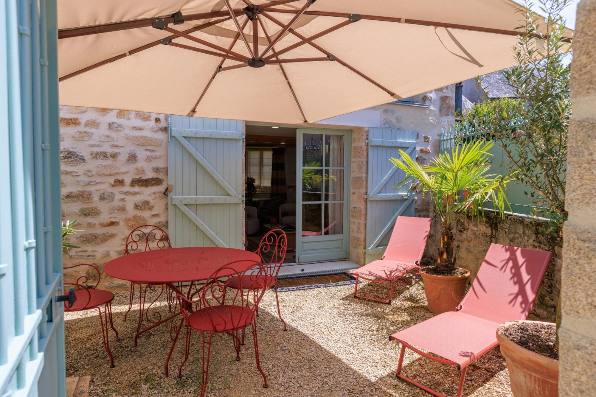 Maison D'Hotes Les Jardins Saint Eloi Le Lonzac Buitenkant foto