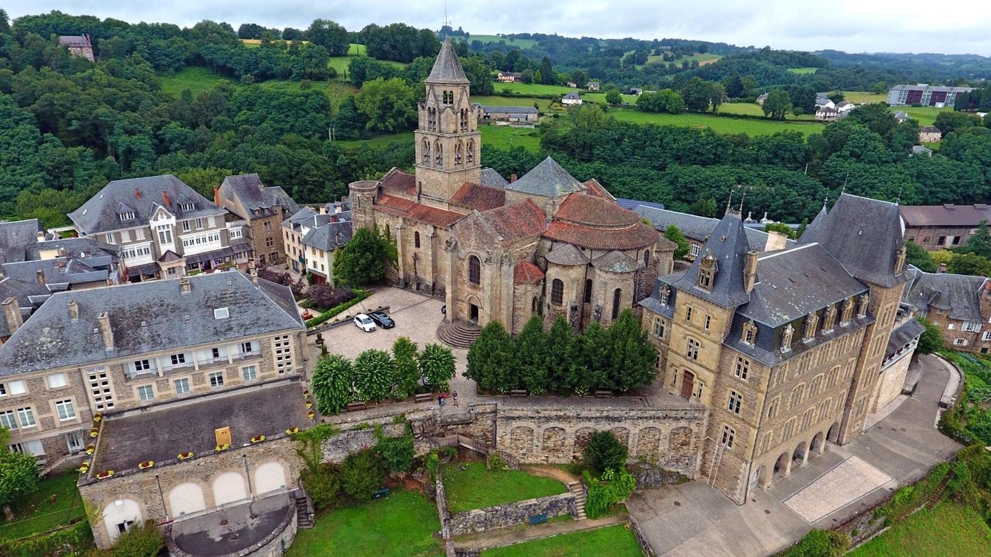 Maison D'Hotes Les Jardins Saint Eloi Le Lonzac Buitenkant foto